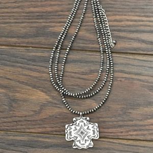 Boho Glamour
Navajo Necklace